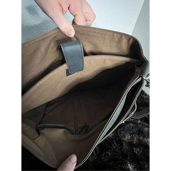 KomalC 16 Inch Leather briefcase Laptop Messenger Bags - Picture 8 of 8